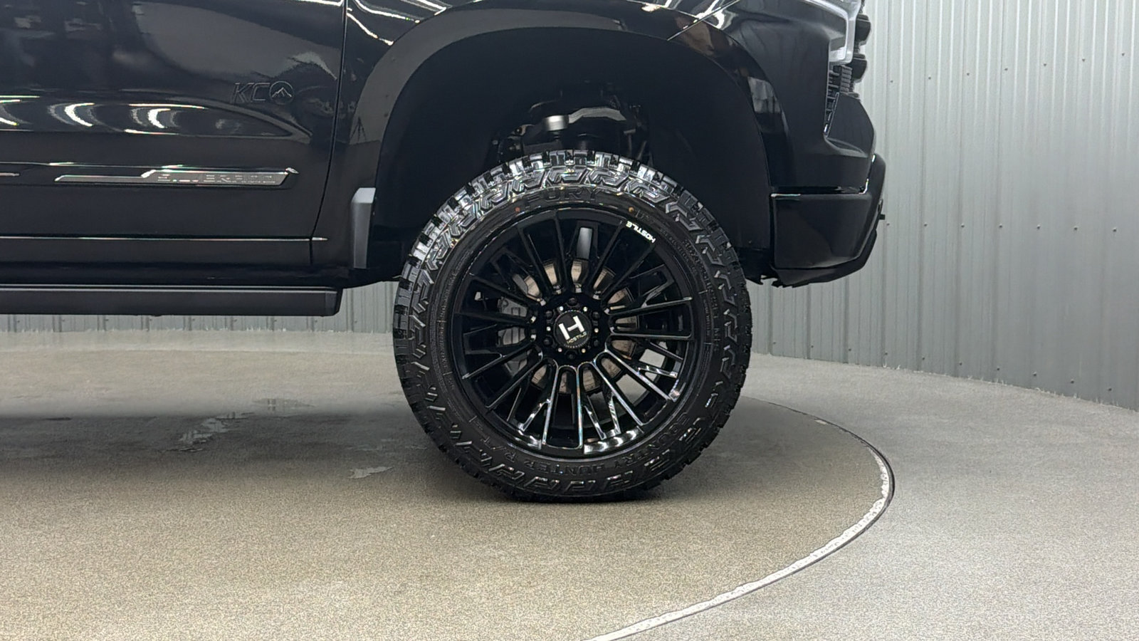 Used 2026 Chevrolet Silverado 1500 High Country w/ Midnight Edition AWD/4WD image 10