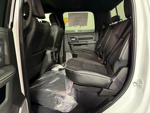 New 2026 RAM 3500 Laramie AWD/4WD image 29
