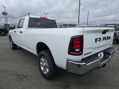 New 2026 RAM 3500 Big Horn AWD/4WD image 5