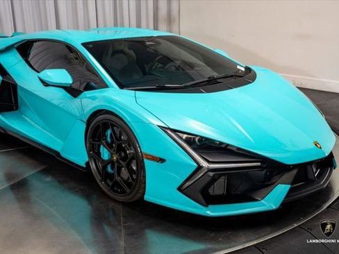 Used 2025 Lamborghini Revuelto AWD/4WD image 4