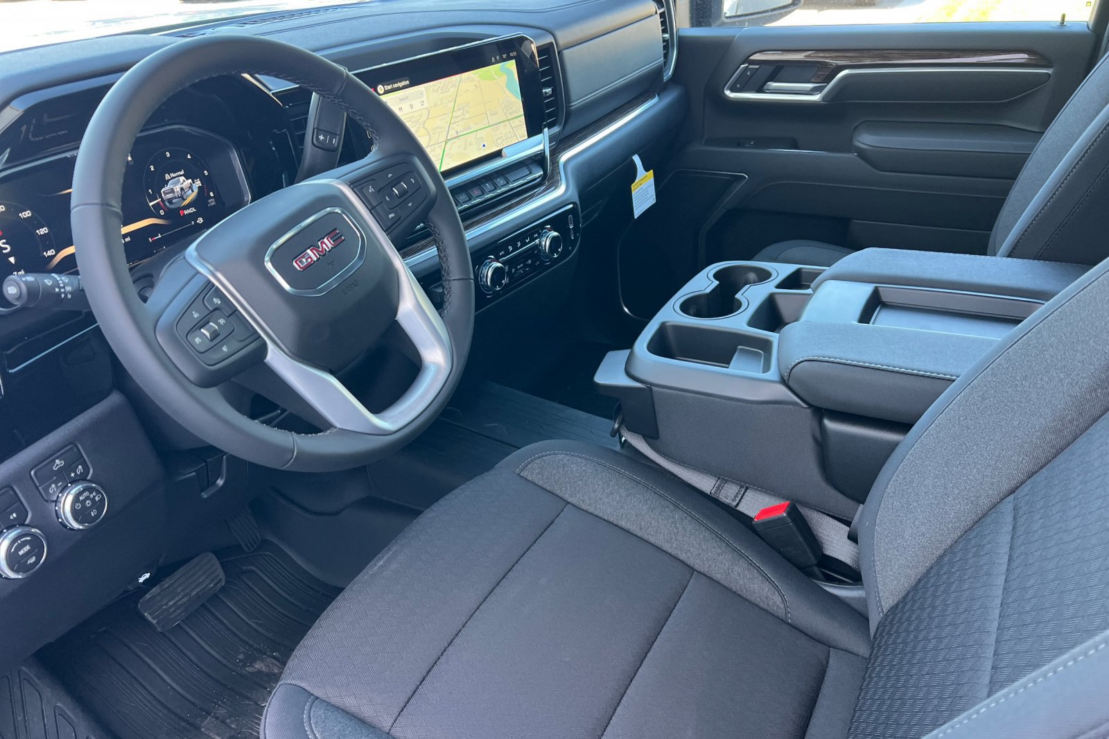 New 2026 GMC Sierra 2500 SLE AWD/4WD image 7