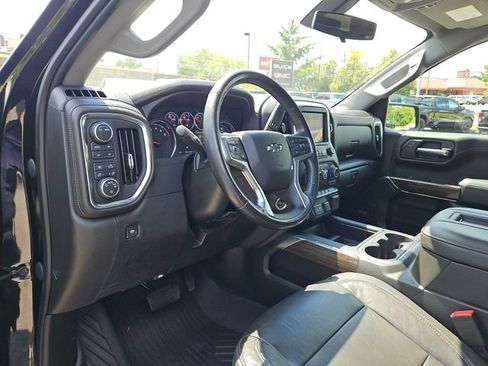 Used 2020 Chevrolet Silverado 1500 LT Trail Boss AWD/4WD image 17