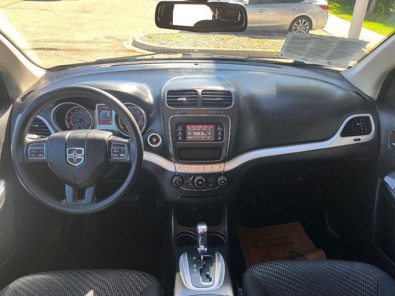 Used 2018 Dodge Journey SE w/ Blacktop Package FWD image 9