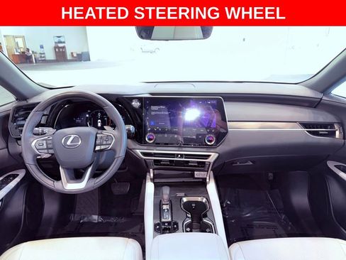 Used 2025 Lexus RX 350 Premium image 12