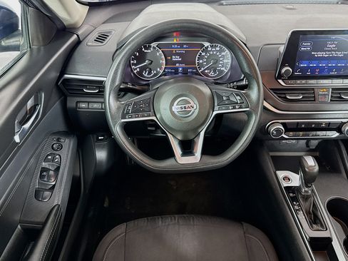 Used 2020 Nissan Altima 2.5 S FWD image 15