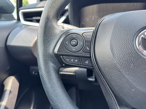 Used 2024 Toyota Corolla LE FWD image 27