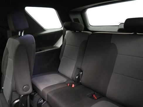 Used 2023 Chevrolet Traverse LT FWD image 20