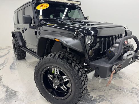 Used 2012 Jeep Wrangler Unlimited Rubicon AWD/4WD image 2