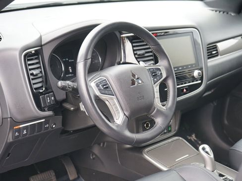 Used 2020 Mitsubishi Outlander GT image 13