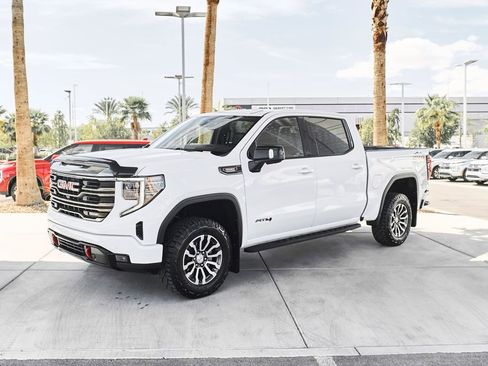 Used 2023 GMC Sierra 1500 AT4 w/ AT4 Premium Package AWD/4WD image 4
