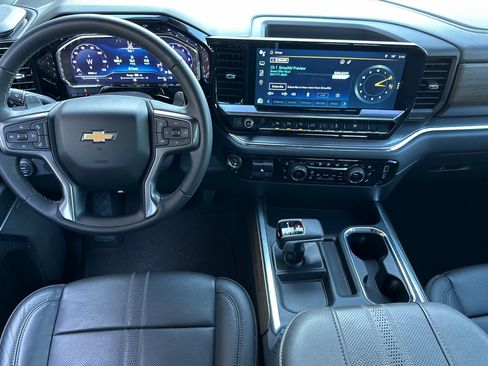 Used 2024 Chevrolet Silverado 1500 High Country w/ Technology Package image 16