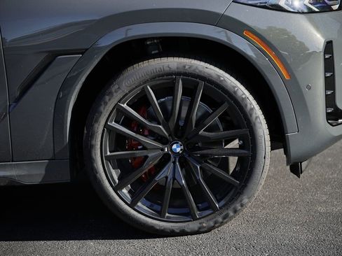 New 2027 BMW X6 xDrive40i w/ Climate Comfort Package AWD/4WD image 5