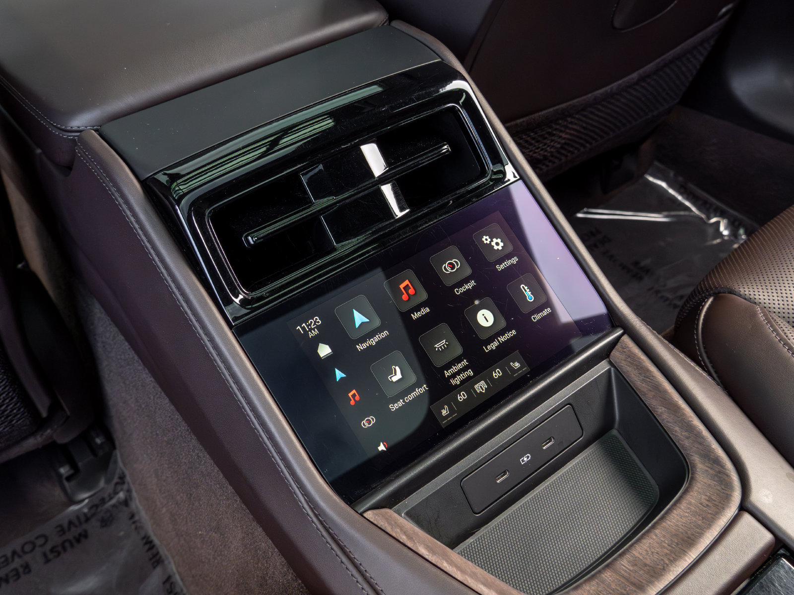 Certified 2024 Porsche Panamera image 43
