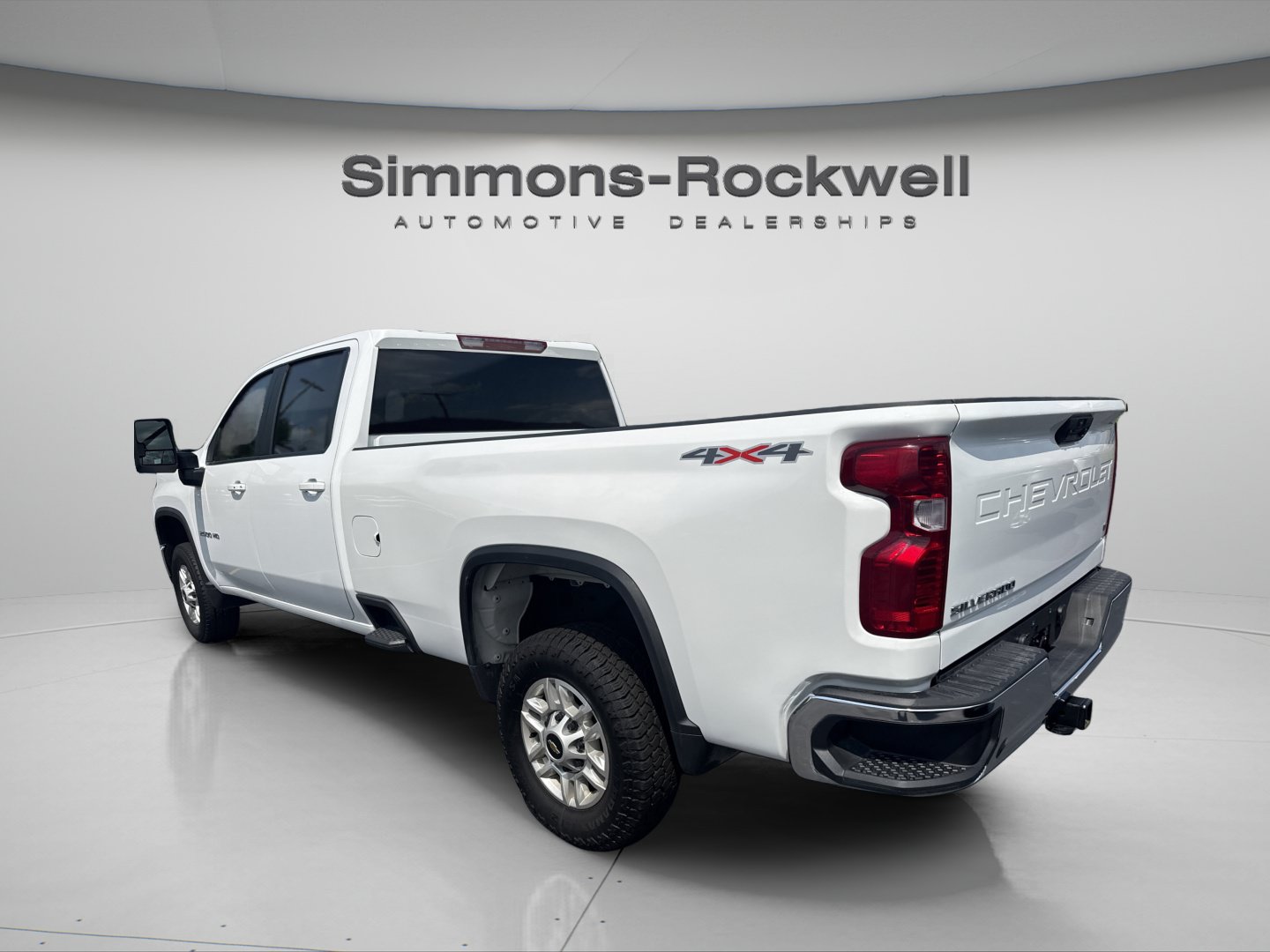 Used 2026 Chevrolet Silverado 2500 LT AWD/4WD image 3
