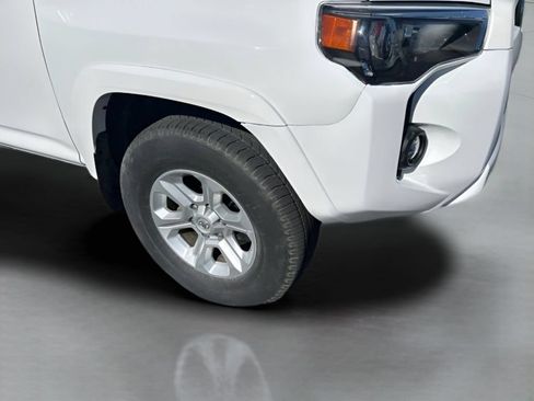 Used 2023 Toyota 4Runner SR5 AWD/4WD image 12