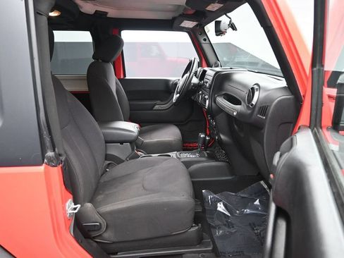 Used 2013 Jeep Wrangler Sport AWD/4WD image 18