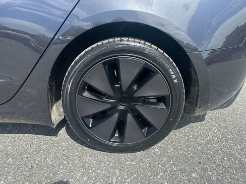 Used 2025 Tesla Model 3 Long Range image 31
