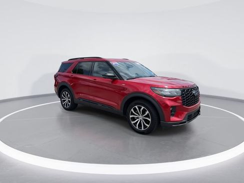 Certified 2025 Ford Explorer ST-Line AWD/4WD image 1