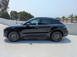 Certified 2025 Porsche Macan AWD/4WD video 2