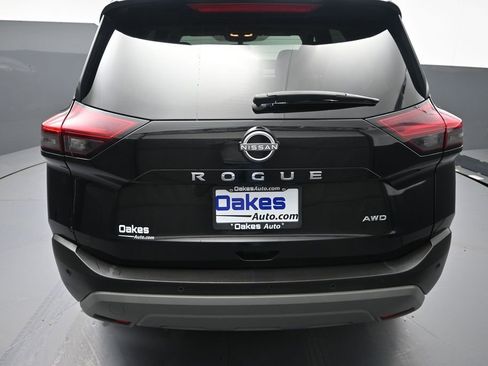 Used 2023 Nissan Rogue S AWD/4WD image 32