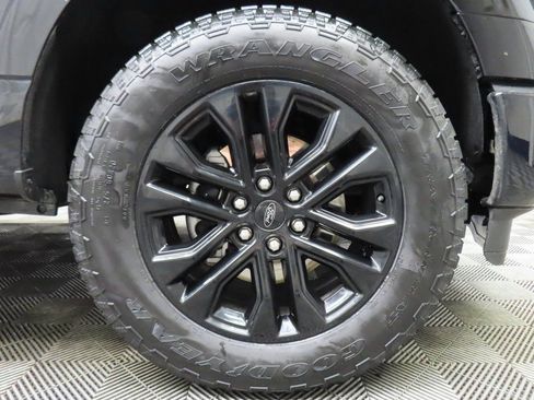 Used 2024 Ford F150 Lariat image 8