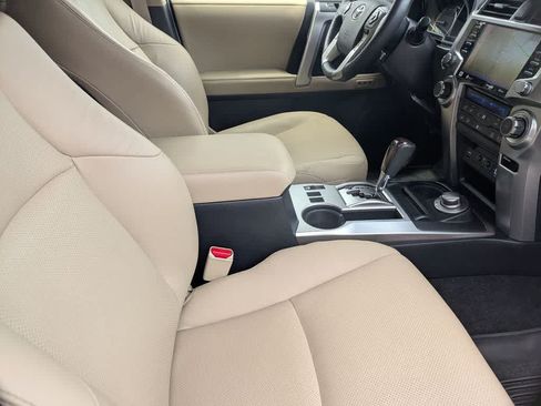 Used 2023 Toyota 4Runner Limited AWD/4WD image 25
