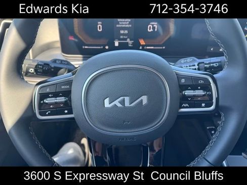 New 2025 Kia Sorento EX w/ Panoramic Sunroof Package FWD image 23