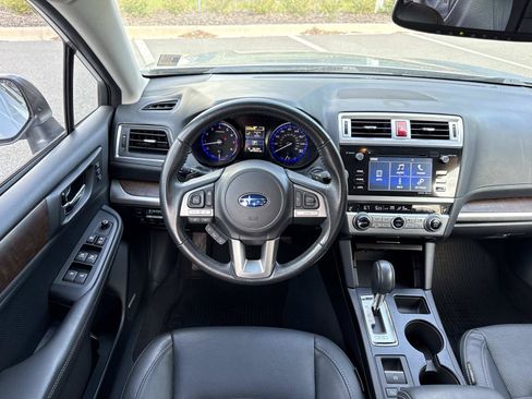 Used 2017 Subaru Outback 3.6R Limited AWD/4WD image 13