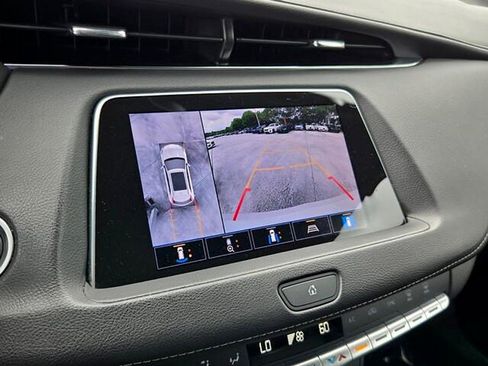 Used 2022 Cadillac XT4 Premium Luxury w/ Enhanced Visibility Package FWD image 18