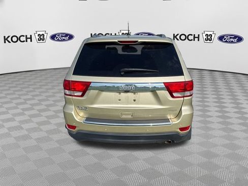 Used 2011 Jeep Grand Cherokee Limited AWD/4WD image 7