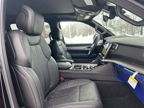 New 2026 Jeep Grand Wagoneer Limited image 9