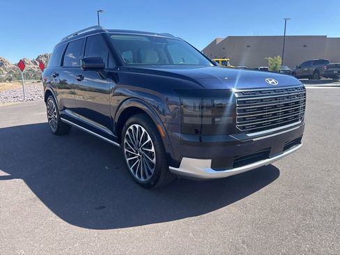 Used 2026 Hyundai Palisade Calligraphy AWD/4WD image 3