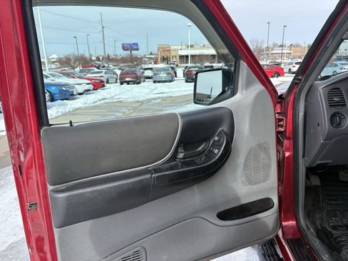 Used 2010 Ford Ranger XLT image 9