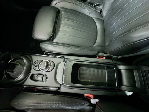 Certified 2024 MINI Cooper Clubman S w/ Signature Upholstery Package AWD/4WD image 30