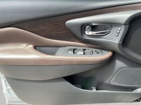 Used 2024 Nissan Murano Platinum w/ Cargo Package FWD image 10