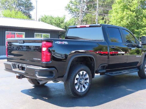 Used 2024 Chevrolet Silverado 2500 Custom w/ Custom Convenience Package AWD/4WD image 19