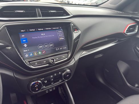 Used 2022 Chevrolet TrailBlazer RS w/ Sun and Liftgate Package image 22