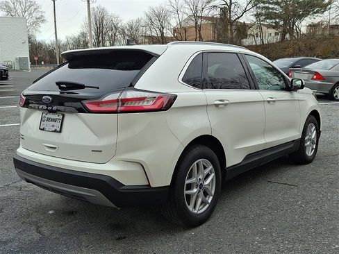 Used 2022 Ford Edge SEL w/ Convenience Package image 6