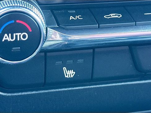 Used 2025 MAZDA MAZDA3 Carbon image 21