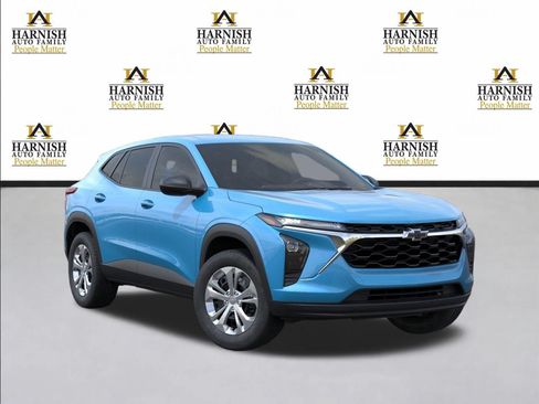 New 2026 Chevrolet Trax LS w/ Driver Confidence Package FWD image 7