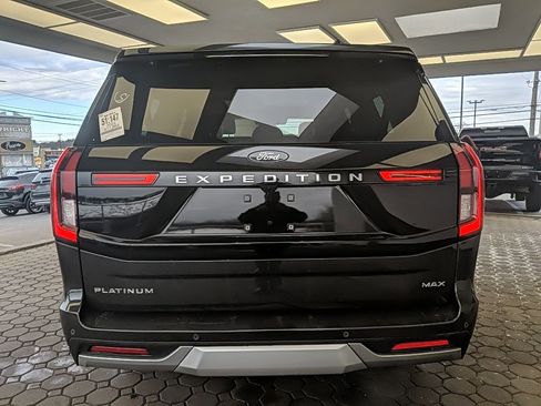 Used 2025 Ford Expedition Max Platinum image 6