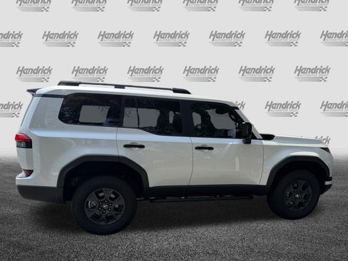 Used 2025 Lexus GX 550 AWD/4WD image 10