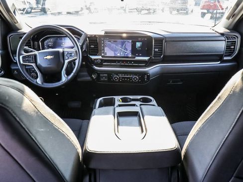 Used 2025 Chevrolet Silverado 2500 LT w/ Convenience Package AWD/4WD image 46