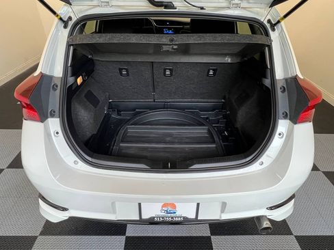 Used 2018 Toyota Corolla iM image 26