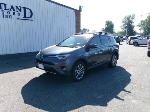 Used 2016 Toyota RAV4 Limited AWD/4WD image 2