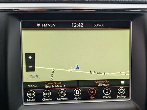 Used 2018 Jeep Grand Cherokee Altitude image 20