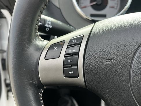 Used 2008 Pontiac Solstice Convertible w/ Premium Package image 11