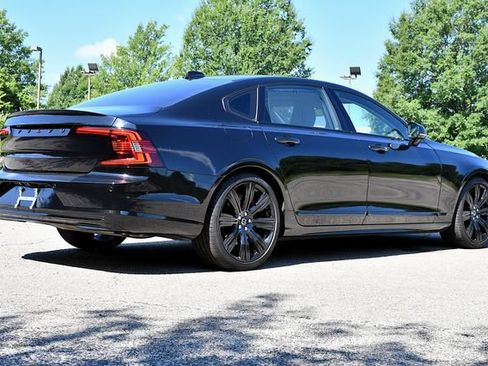 Used 2023 Volvo S90 B6 Plus w/ Protection Package Premier AWD/4WD image 7