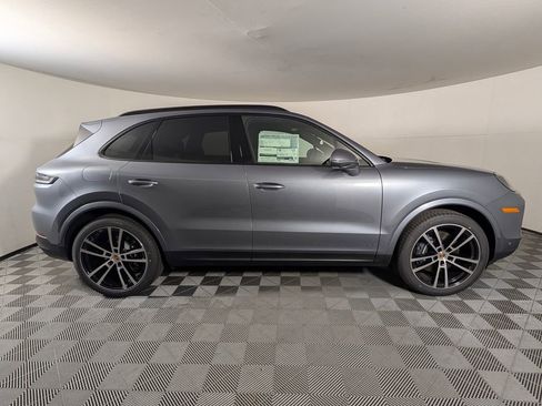 New 2026 Porsche Cayenne AWD/4WD image 8