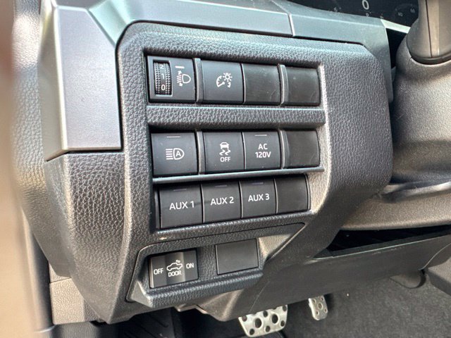 Used 2024 Toyota Tacoma TRD Sport w/ TRD Sport Upgrade Package AWD/4WD image 9